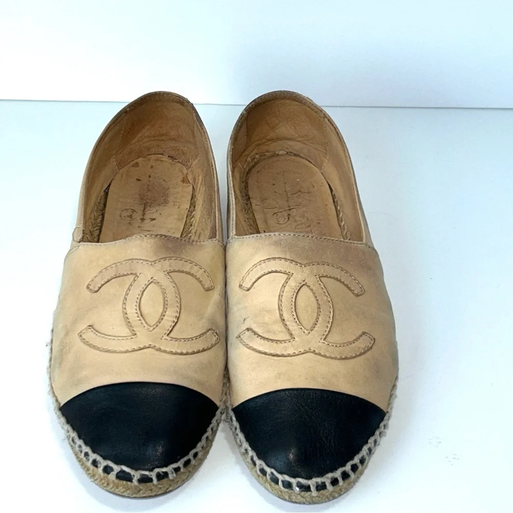Chanel‎ Beige and Black Leather Espadrilles Flats Sz 39(8)